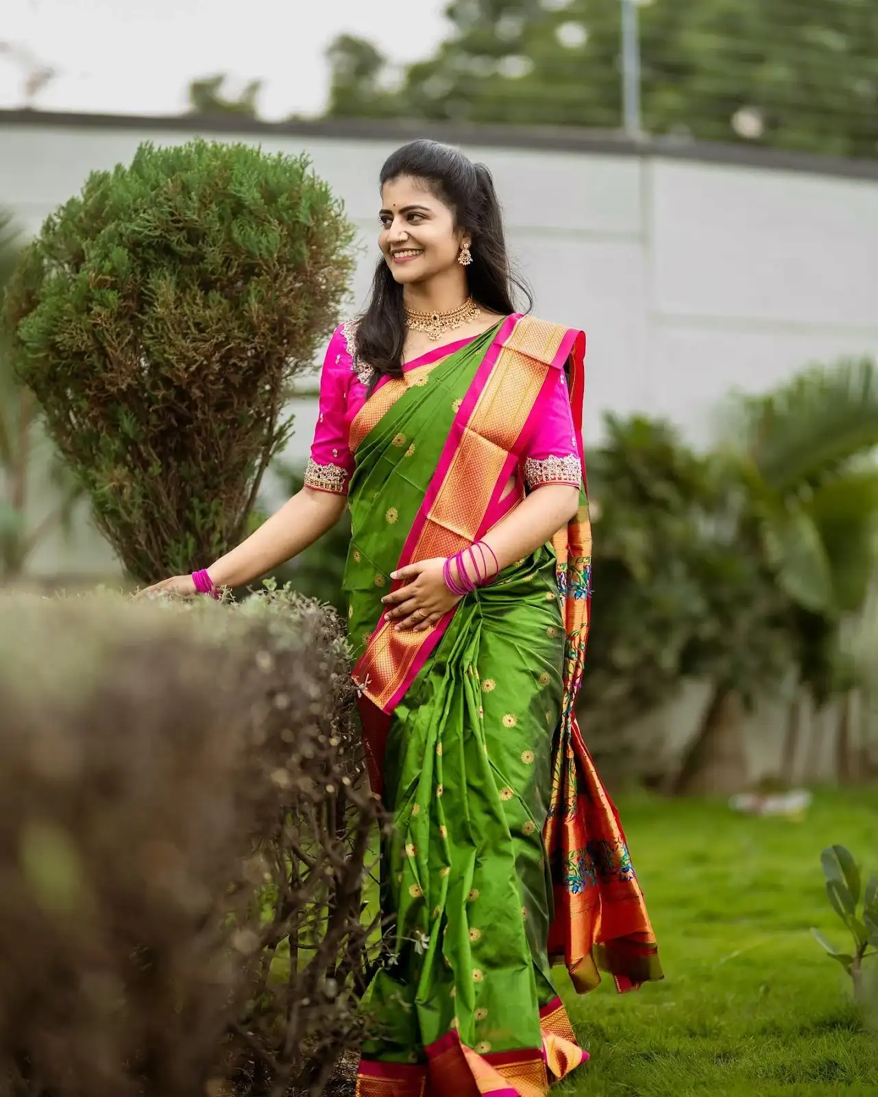 South Indian TV Actress Shiva Jyothi Traditional Green Saree